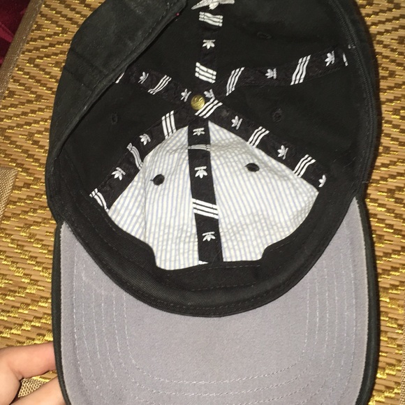 Adidas Hat - Picture 2 of 4